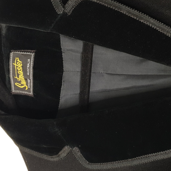 Vintage Suitmaster black wool jacket with velvet trim - Picture 2 of 16